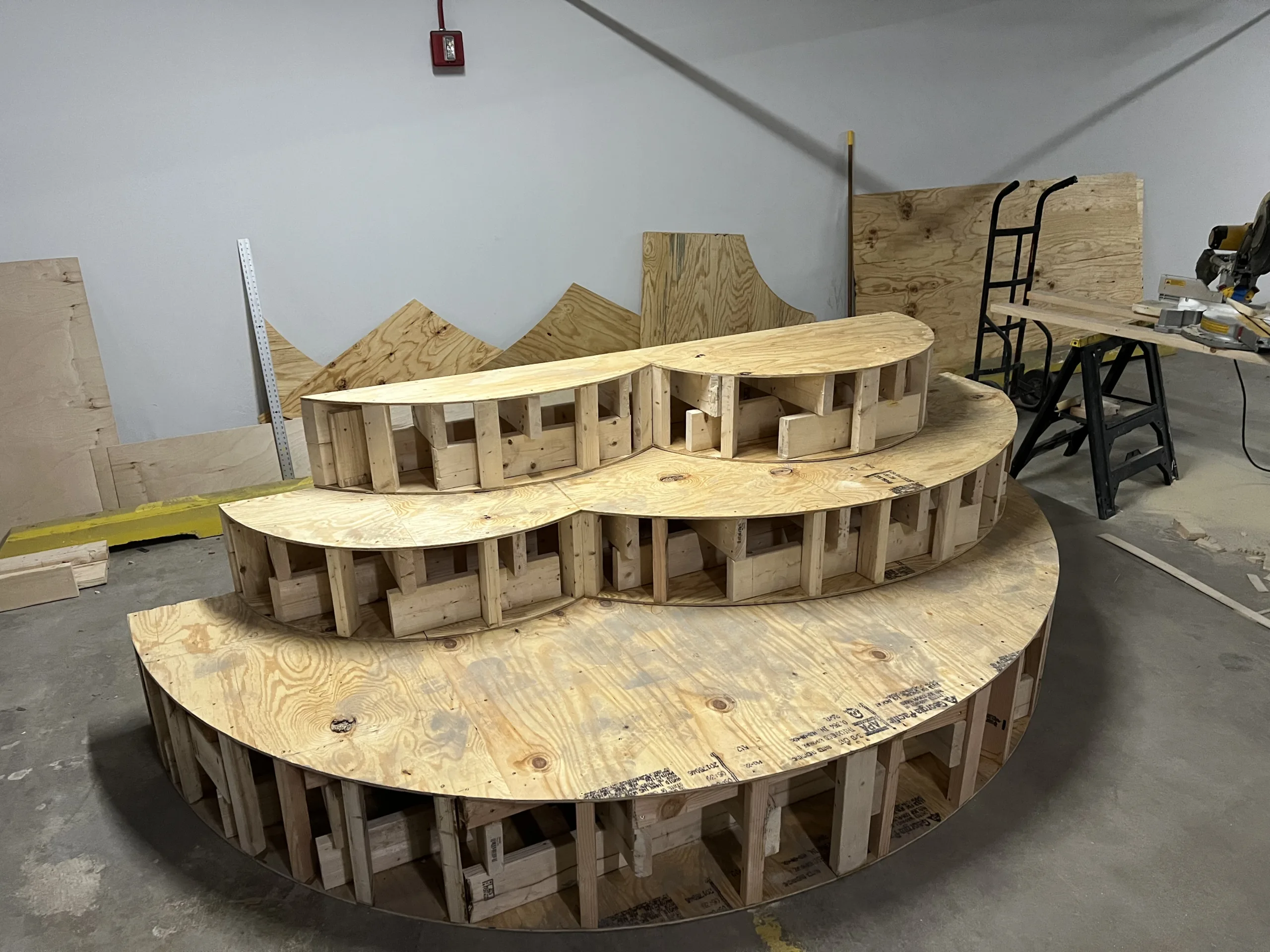 customcurvedplywoodplatformbuildchicago Handyman Services in Chicago
