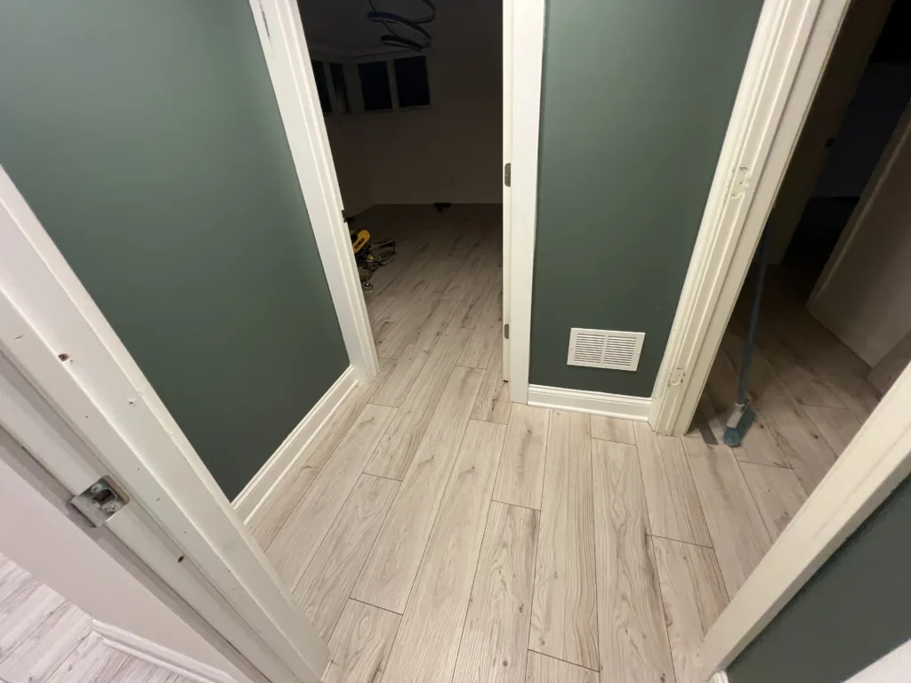 Laminate Flooring Installation in Office Spaces in Chicago