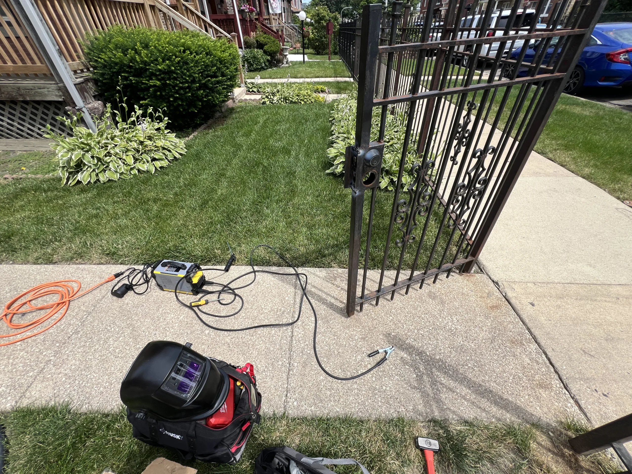 metalentrygaterepairtoolschicago Handyman Services in Chicago