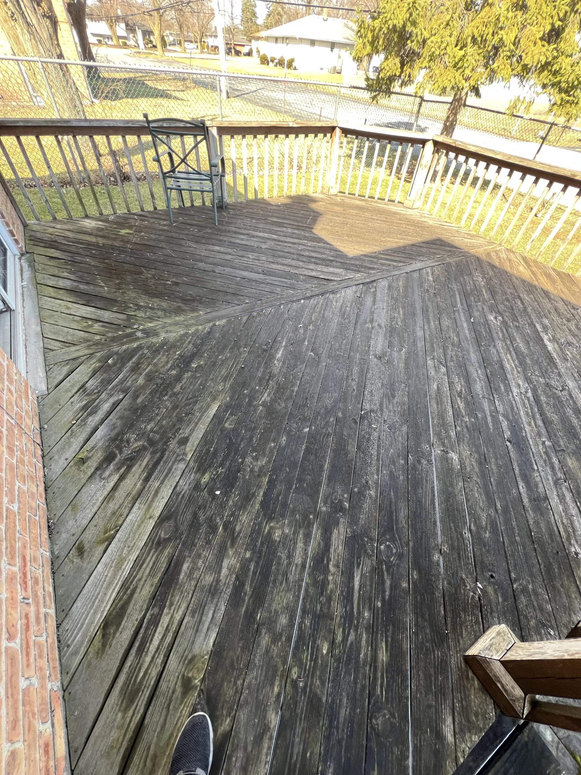 oldbackyarddeckbeforepowerwashingchicago Handyman Services in Chicago